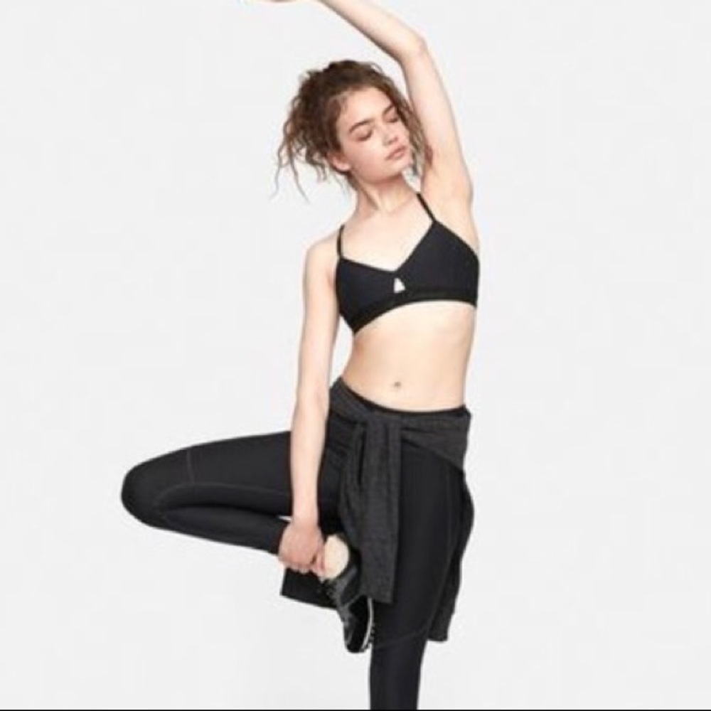 Outdoor Voices Steeplechase Bra in Charcoal